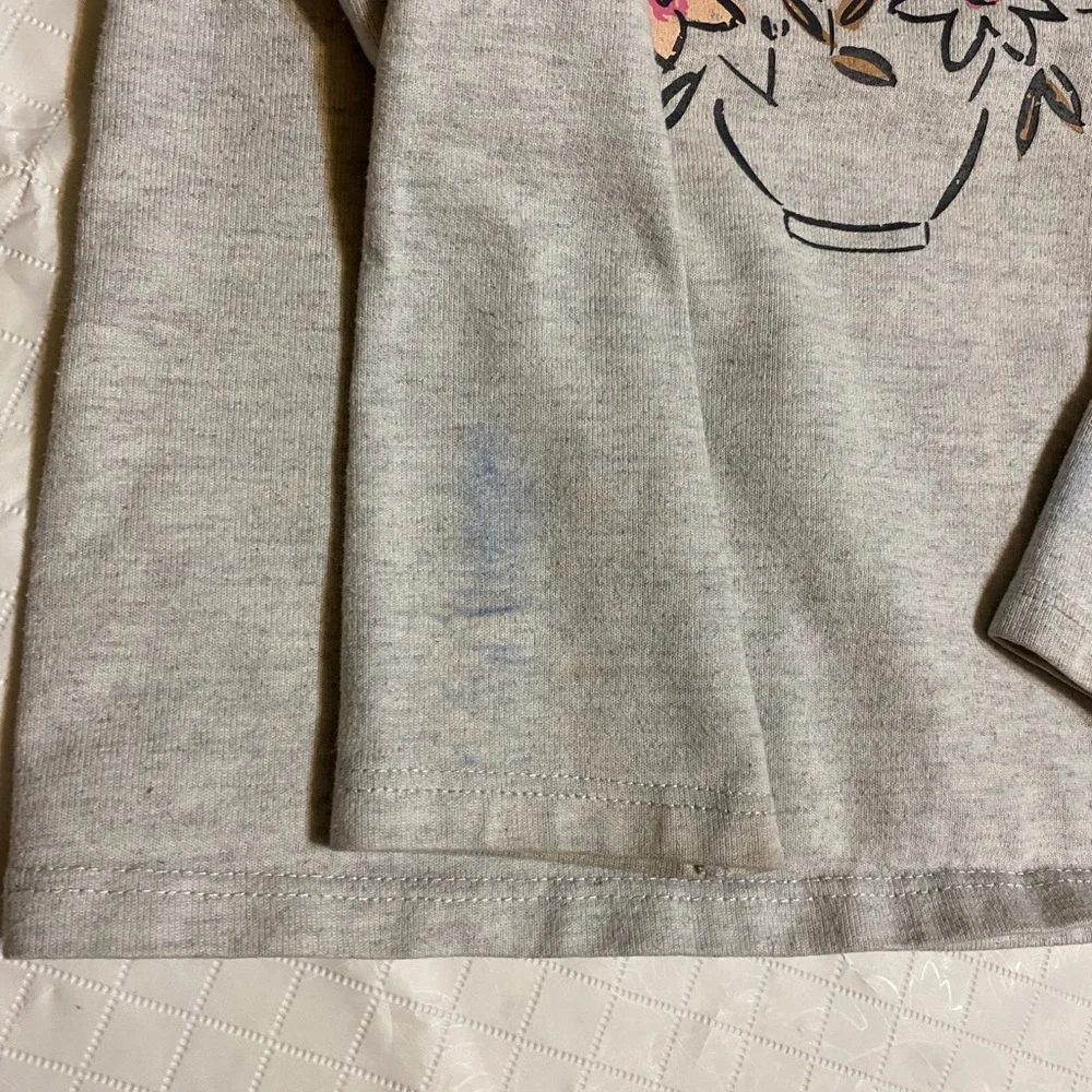 Adorable Kids' Clothing Set with Baby Yoda and Rainbow Designs